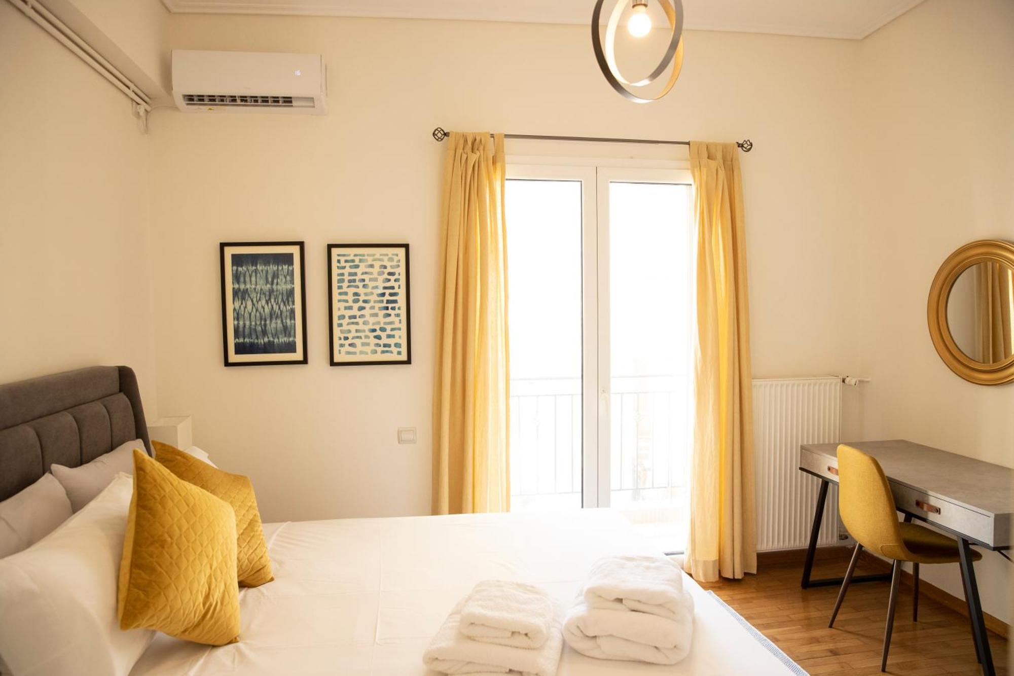 Spacious Glyfada Golf 4Br -Near Beach + Shops เอเธนส์ ภายนอก รูปภาพ